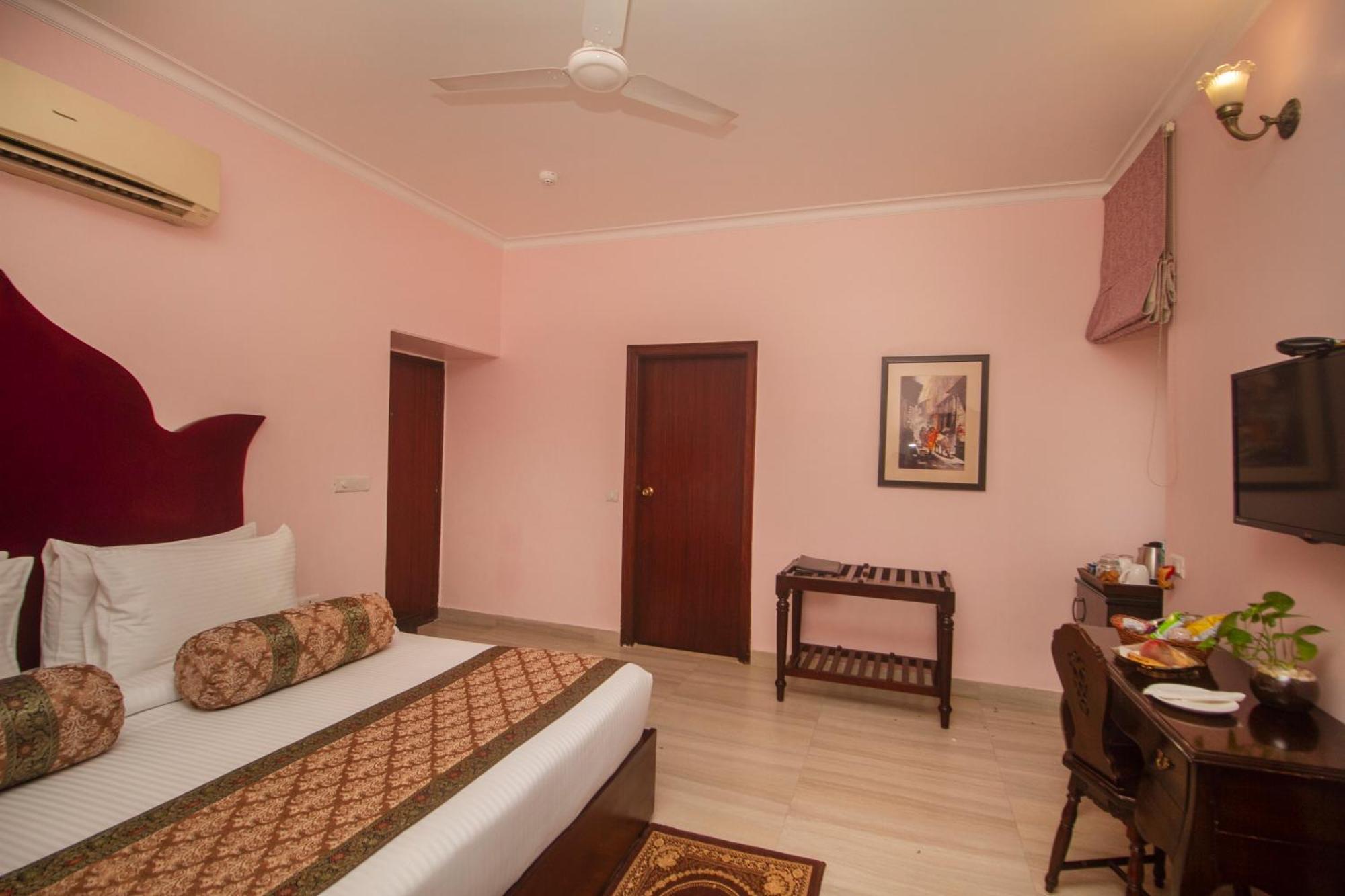 Amritara Suryauday Haveli Hotel Varanasi Ngoại thất bức ảnh