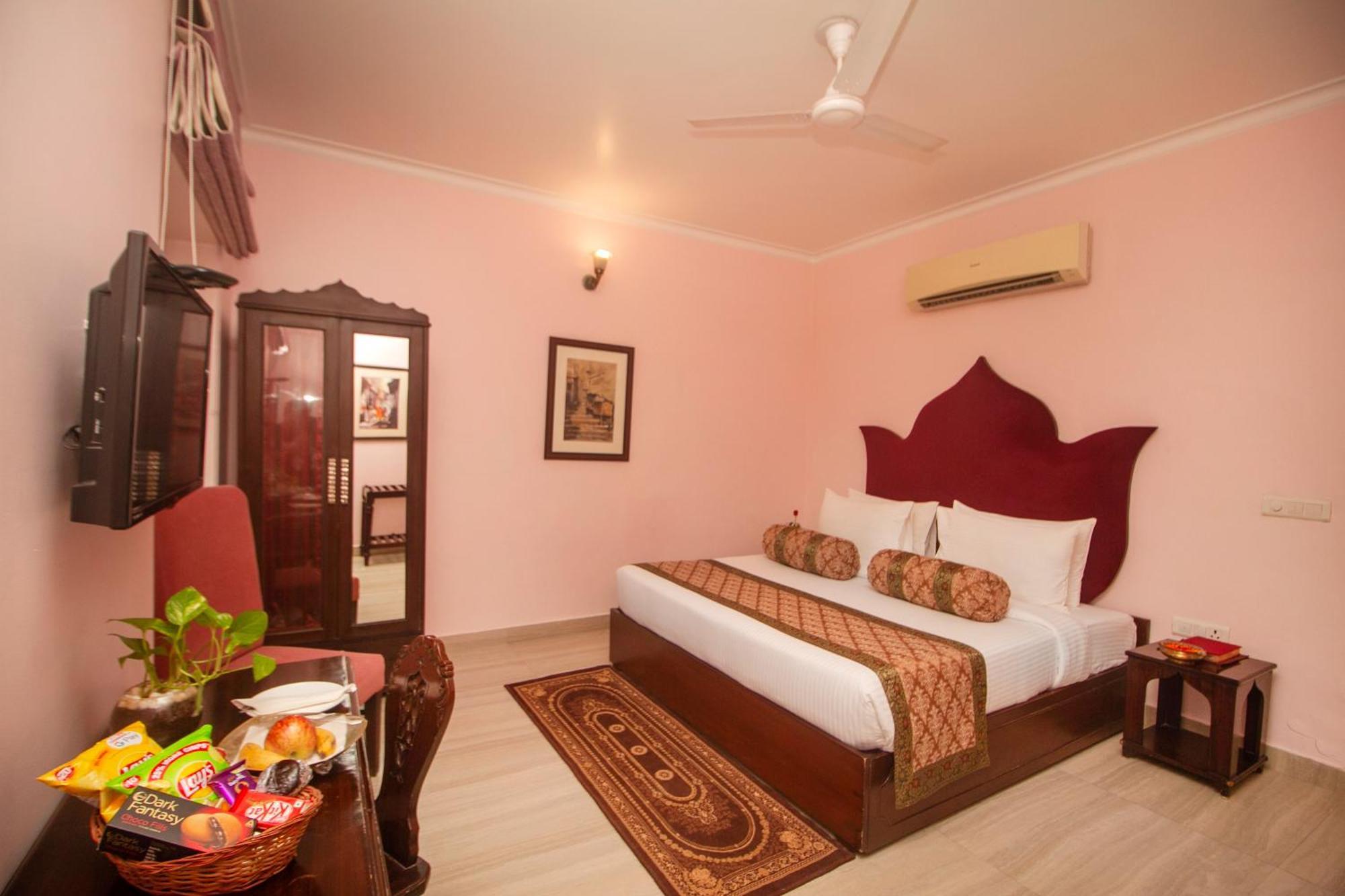 Amritara Suryauday Haveli Hotel Varanasi Ngoại thất bức ảnh
