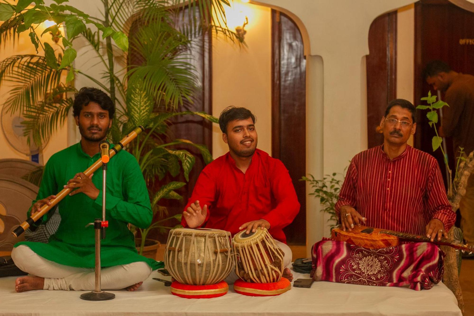 Amritara Suryauday Haveli Hotel Varanasi Ngoại thất bức ảnh