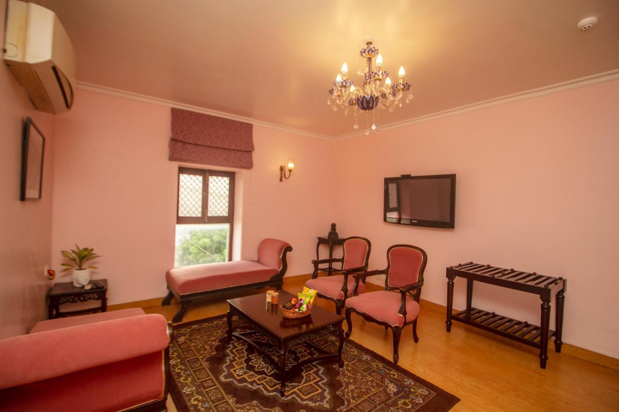 Amritara Suryauday Haveli Hotel Varanasi Ngoại thất bức ảnh