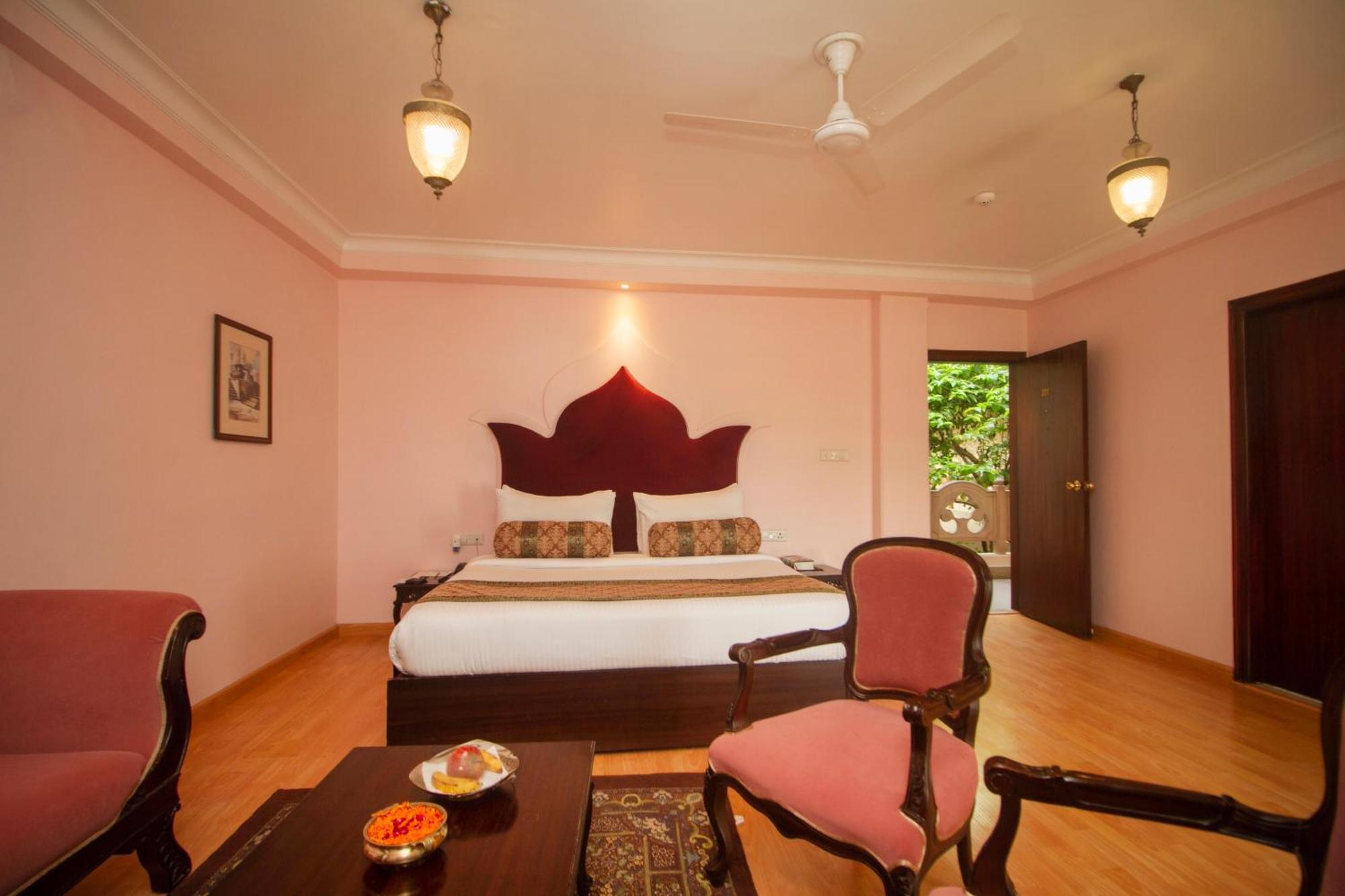 Amritara Suryauday Haveli Hotel Varanasi Ngoại thất bức ảnh
