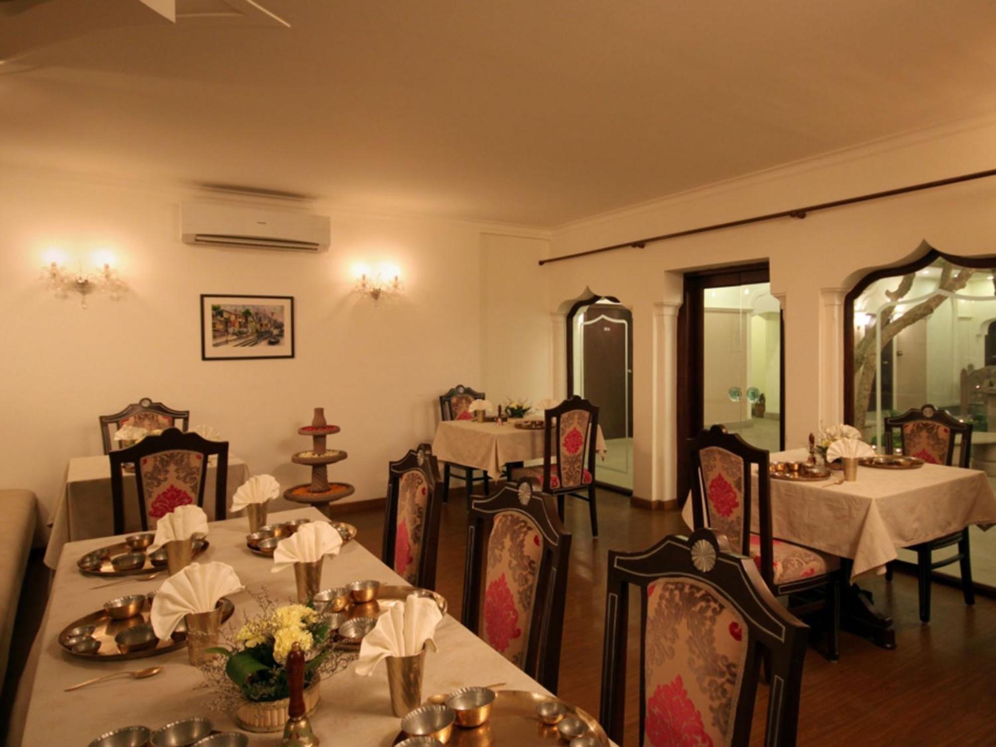 Amritara Suryauday Haveli Hotel Varanasi Ngoại thất bức ảnh
